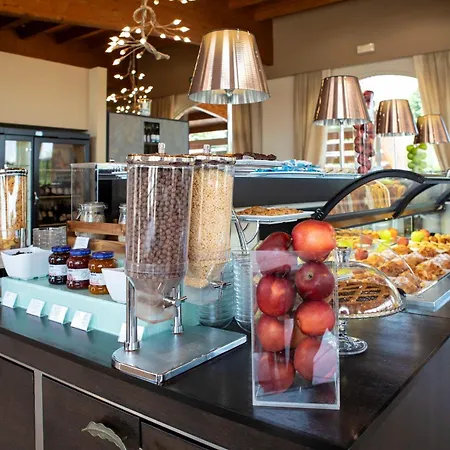 Garda Aparthotel Moniga del Garda