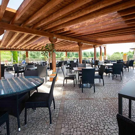 Aparthotel Garda Moniga del Garda